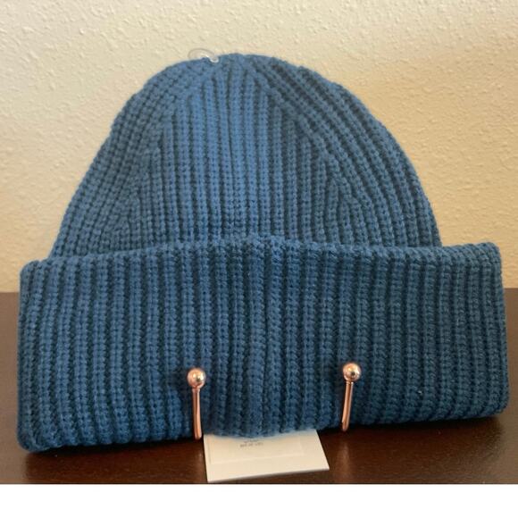 Coach Patch Beanie, True Blue, NWT - Picture 2 of 4
